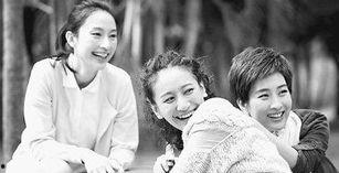 国产青年摘花片视频播放,摘花片视频的播放热潮